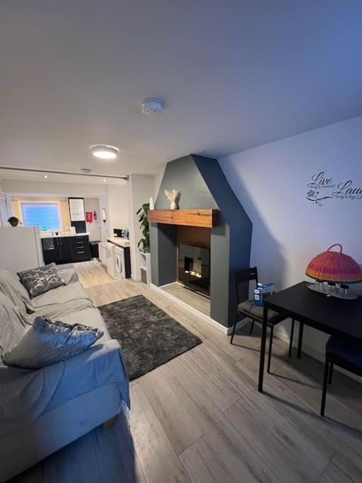 Haven - Beautiful 3 Bedroom House Ballynahinch 外观 照片